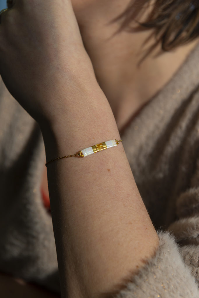 Bougie avec bijoux bracelet
